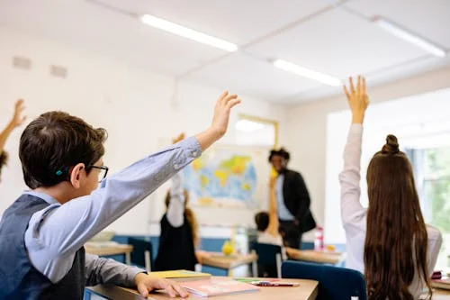 10 Genius Strategies to Become Actively Engaged during Class Discussions 5 image 2